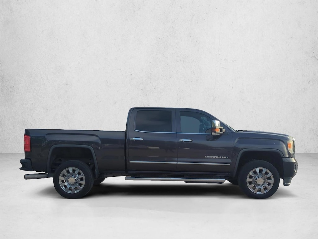 Used 2015 GMC Sierra 2500HD Denali Truck Crew Cab