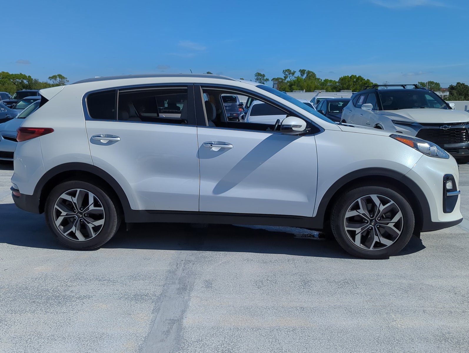 2020 Kia Sportage EX photo 4