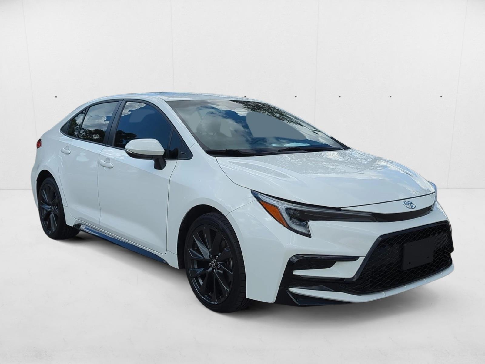2023 Toyota Corolla SE photo 3