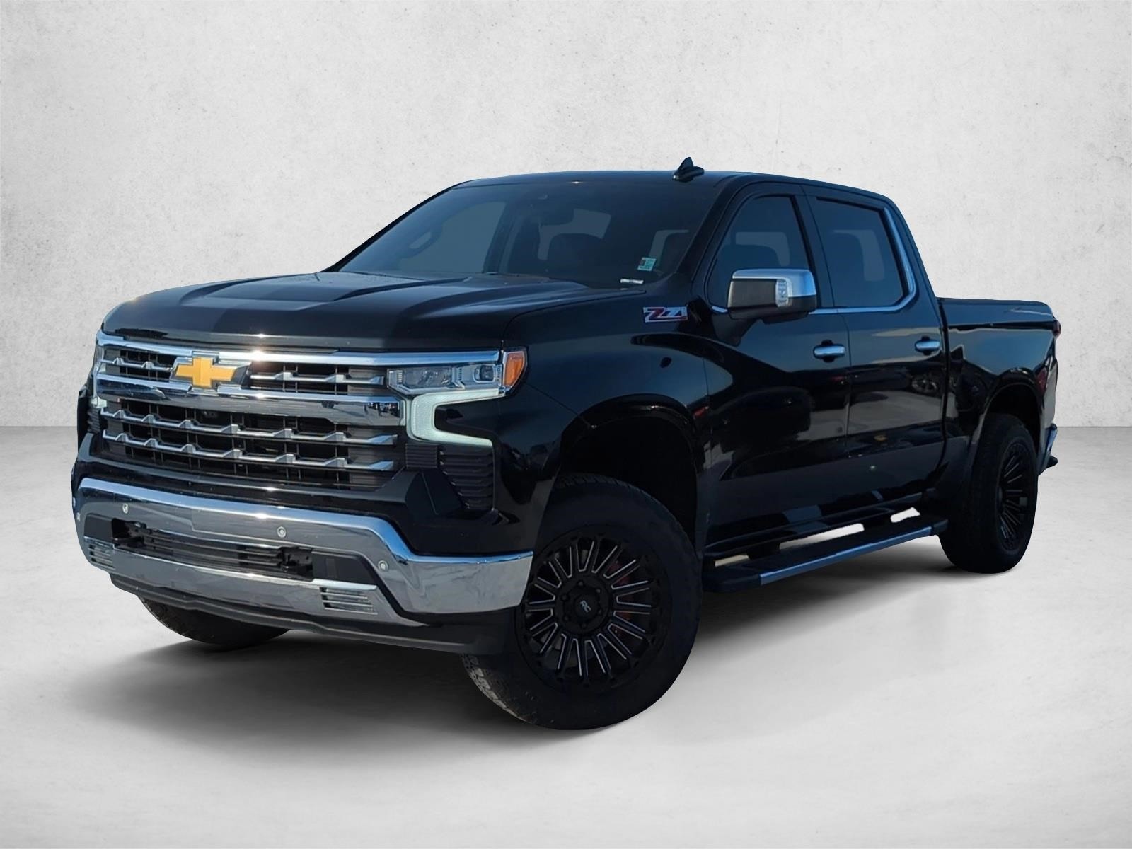 2024 Chevrolet Silverado 1500 LTZ's photo