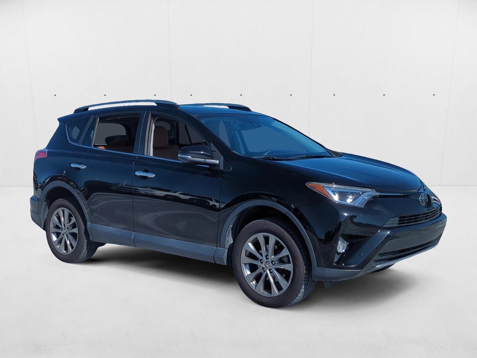 2017 Toyota RAV4 Limited photo 3