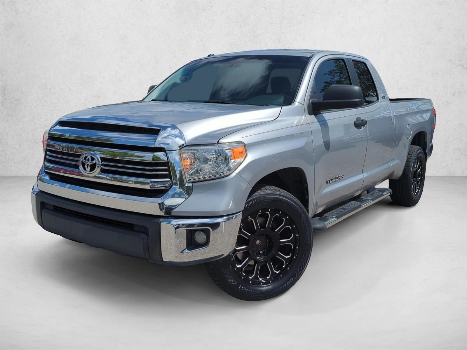 2016 Toyota Tundra - Image 1