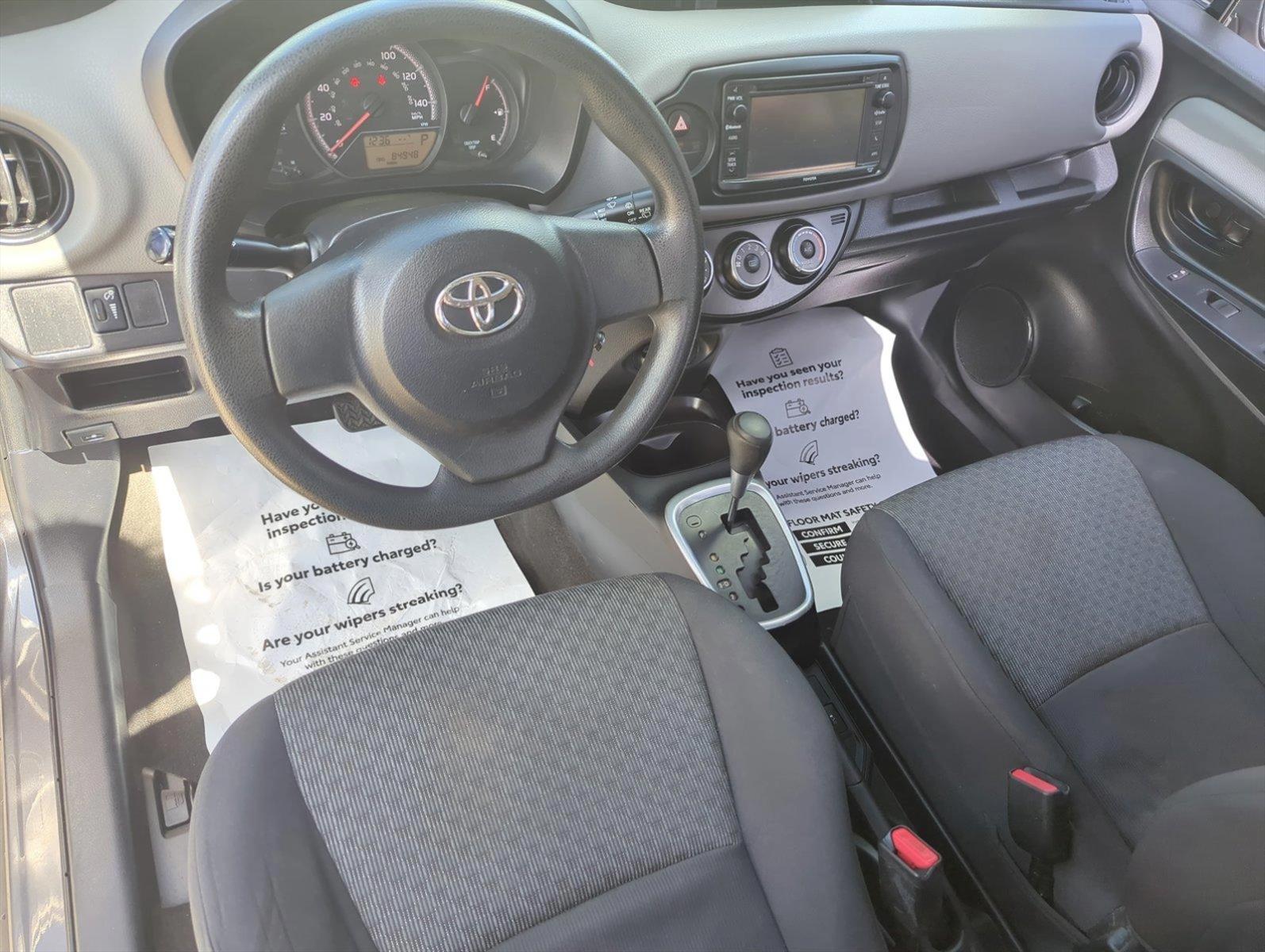 2016 Toyota Yaris L photo 3