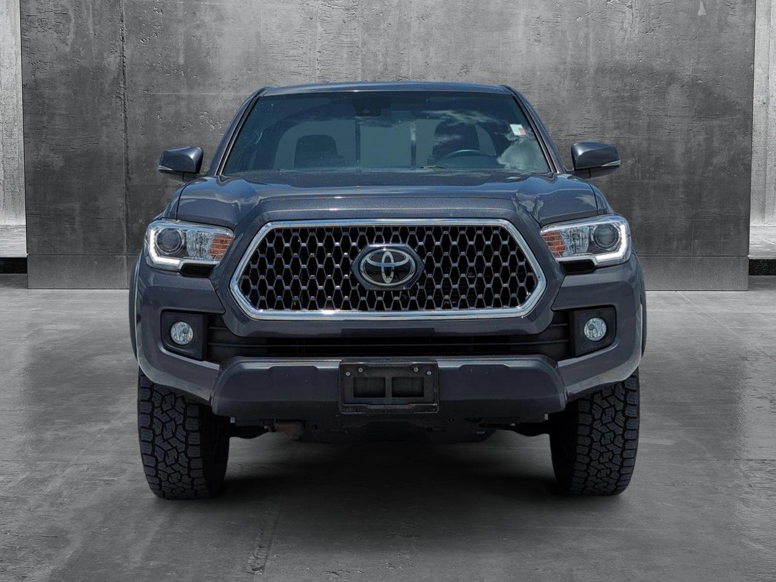 Used 2019 Toyota Tacoma TRD Off Road with VIN 5TFSZ5AN6KX208335 for sale in Fort Myers, FL