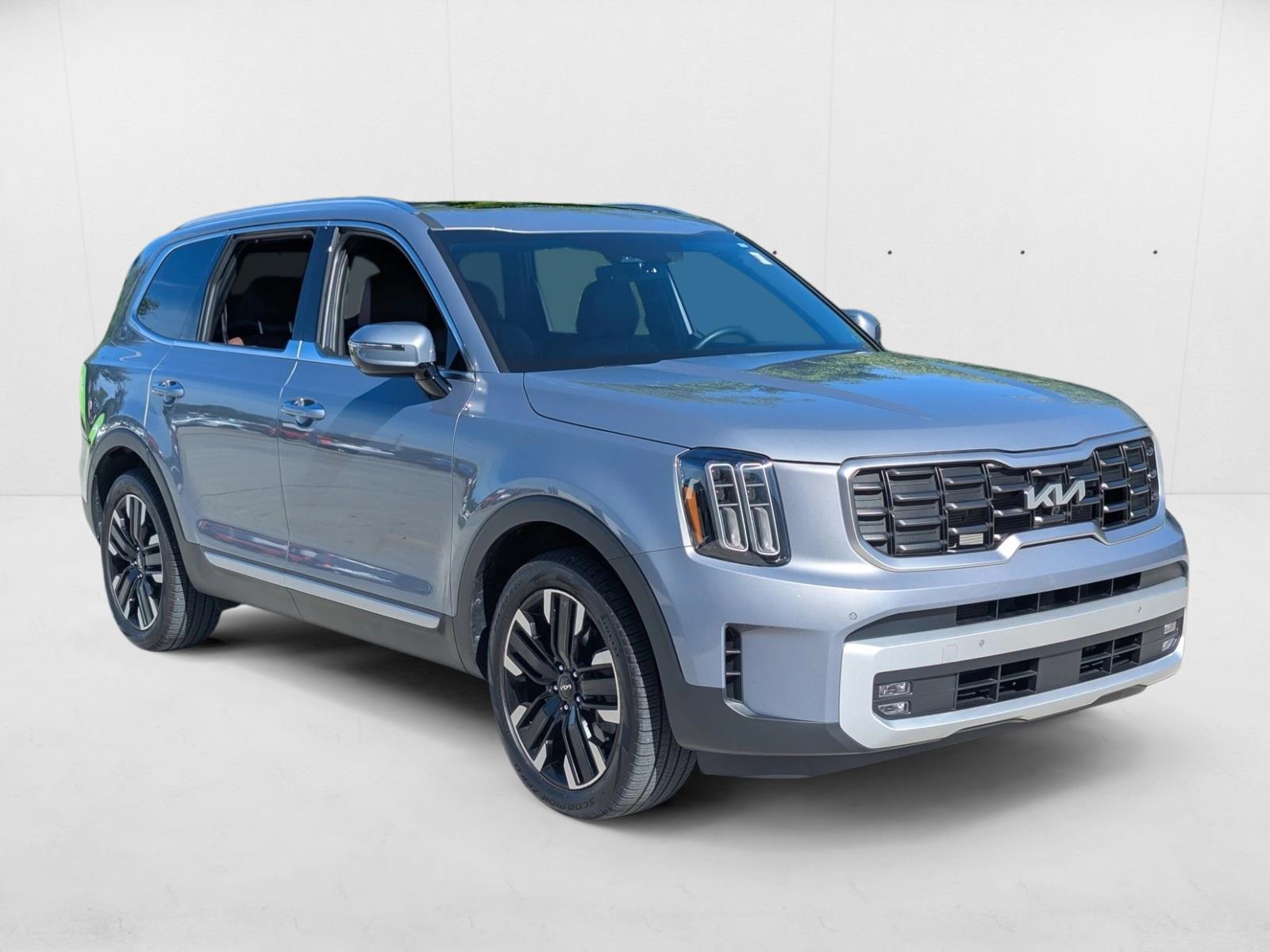 2025 Kia Telluride SX photo 3