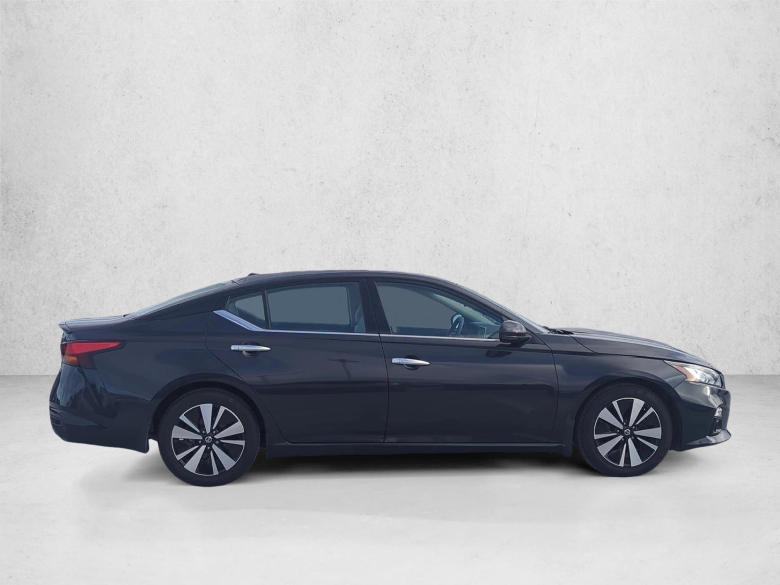 2019 Nissan Altima 2.5 SV photo 4