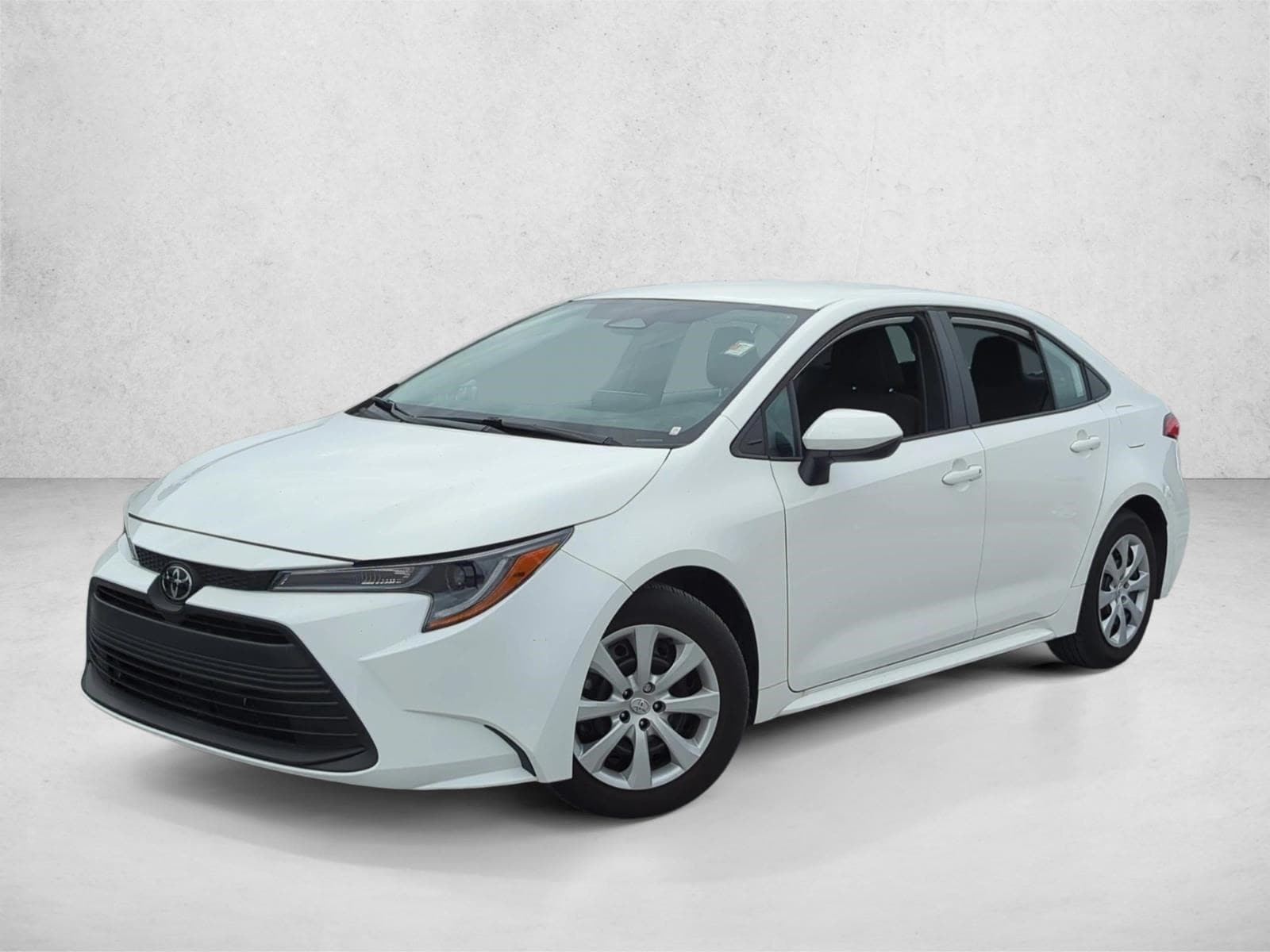 2024 Toyota Corolla LE's photo