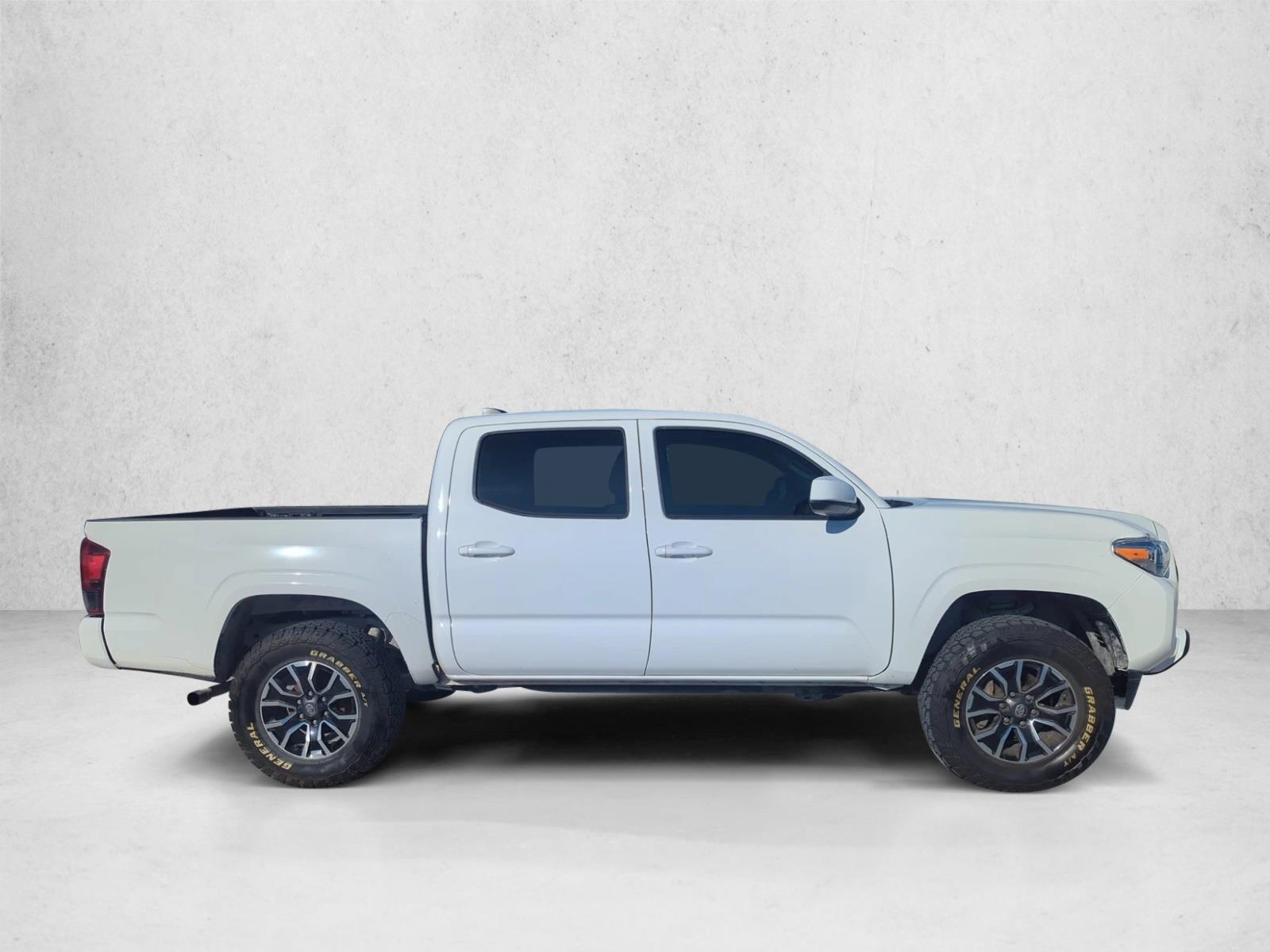 2023 Toyota Tacoma 4x4 SR Double Cab V6 photo 4