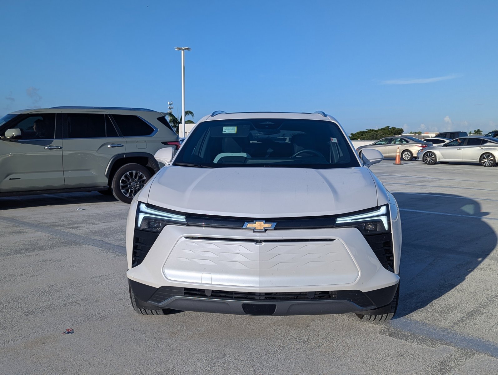 2024 Chevrolet Blazer EV photo 2
