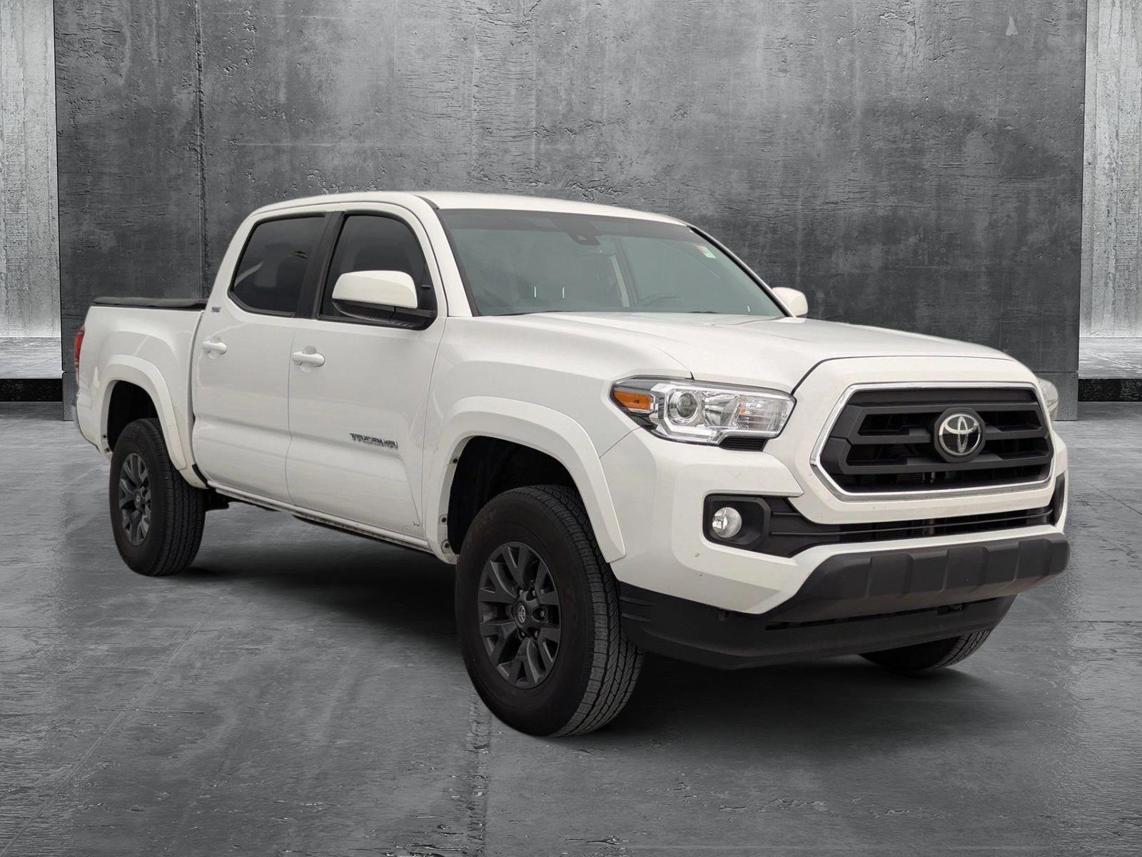 2023 Toyota Tacoma SR5 Double Cab V6 photo 3