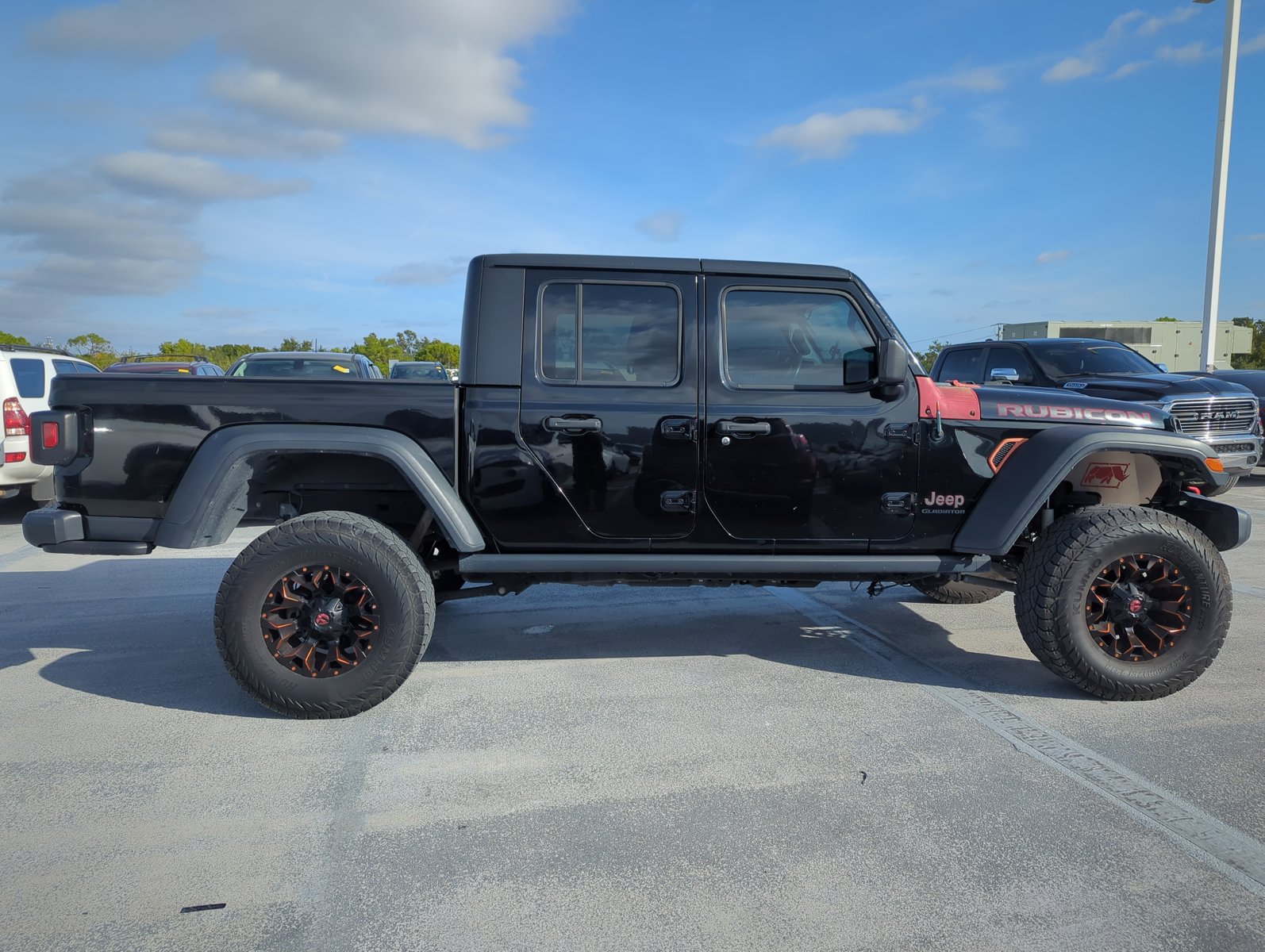 2020 Jeep Gladiator Rubicon photo 4