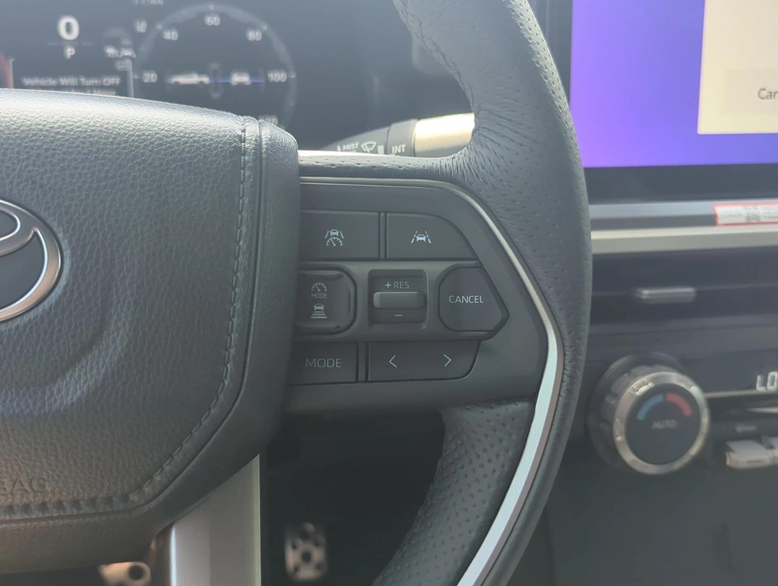 2025 Toyota Tacoma TRD Sport - Photo 17