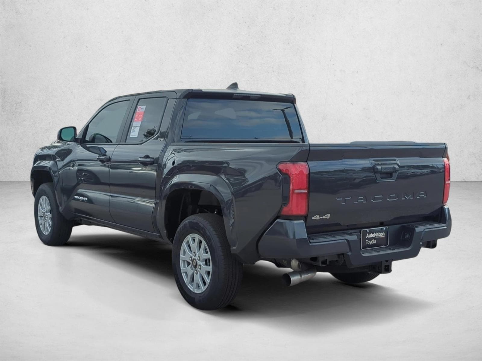 2026 Toyota Tacoma SR5 - Photo 7