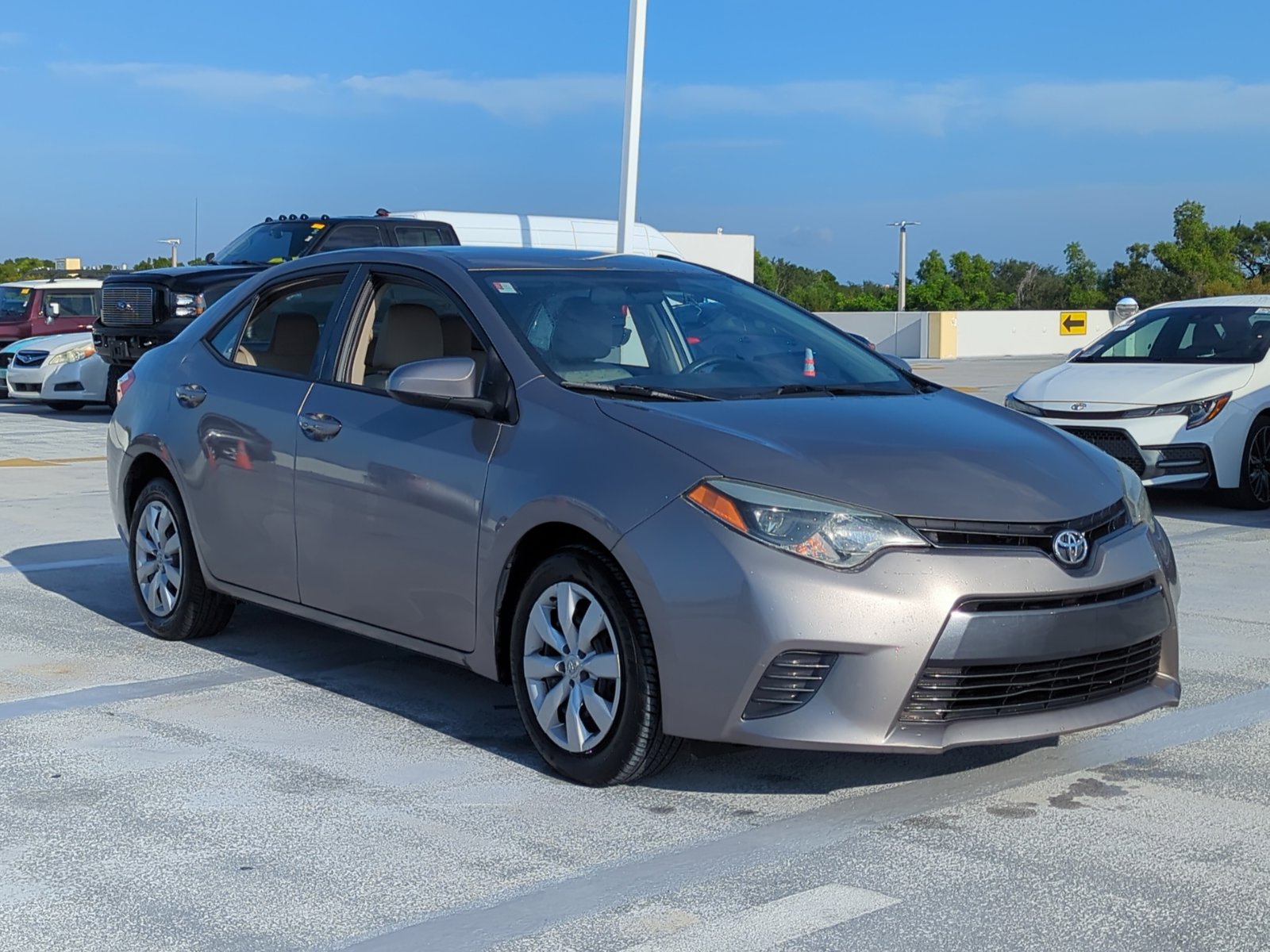 Used 2016 Toyota Corolla LE with VIN 5YFBURHE7GP371111 for sale in Fort Myers, FL