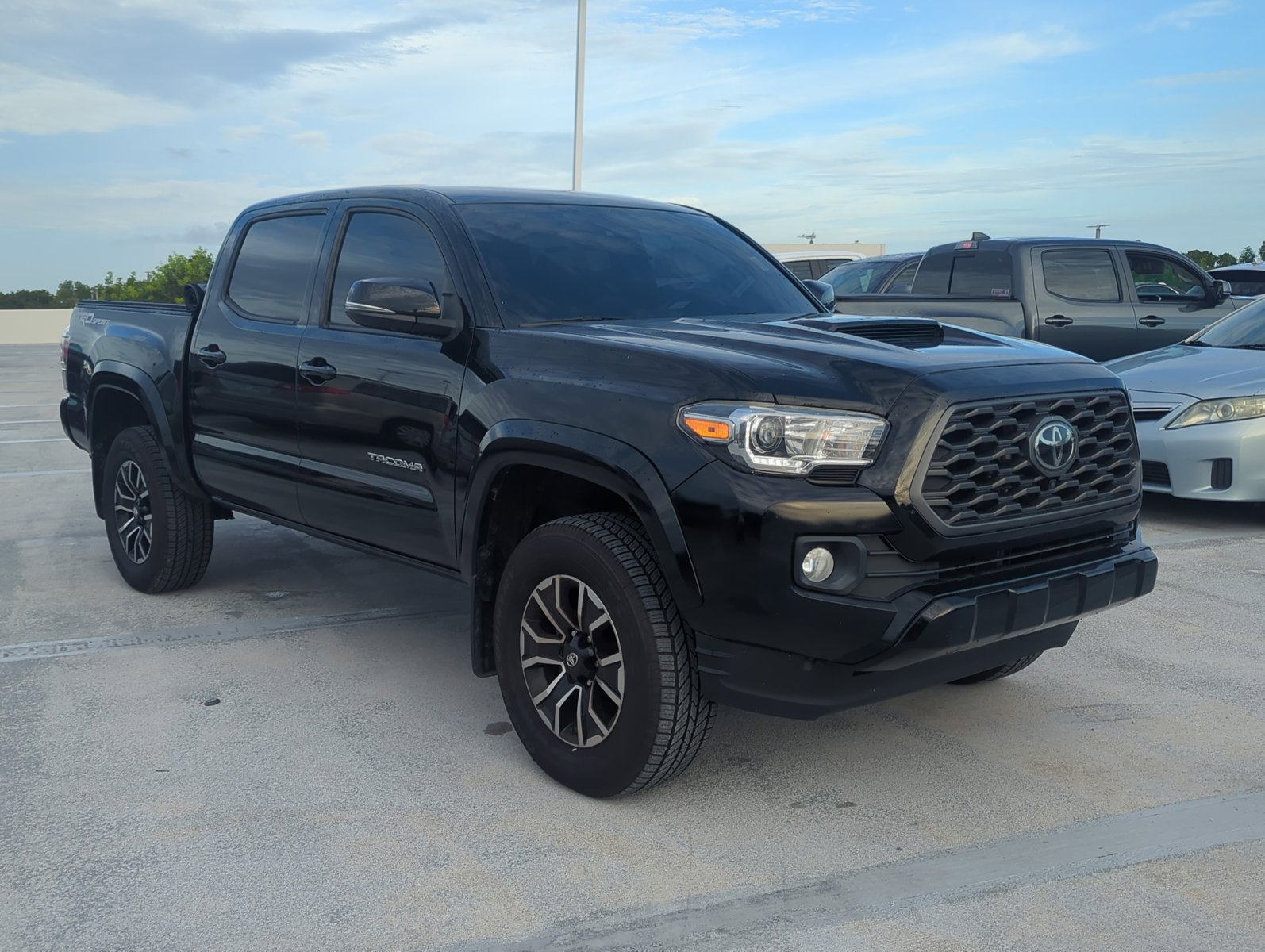 2020 Toyota Tacoma TRD Sport Double Cab V6 photo 3