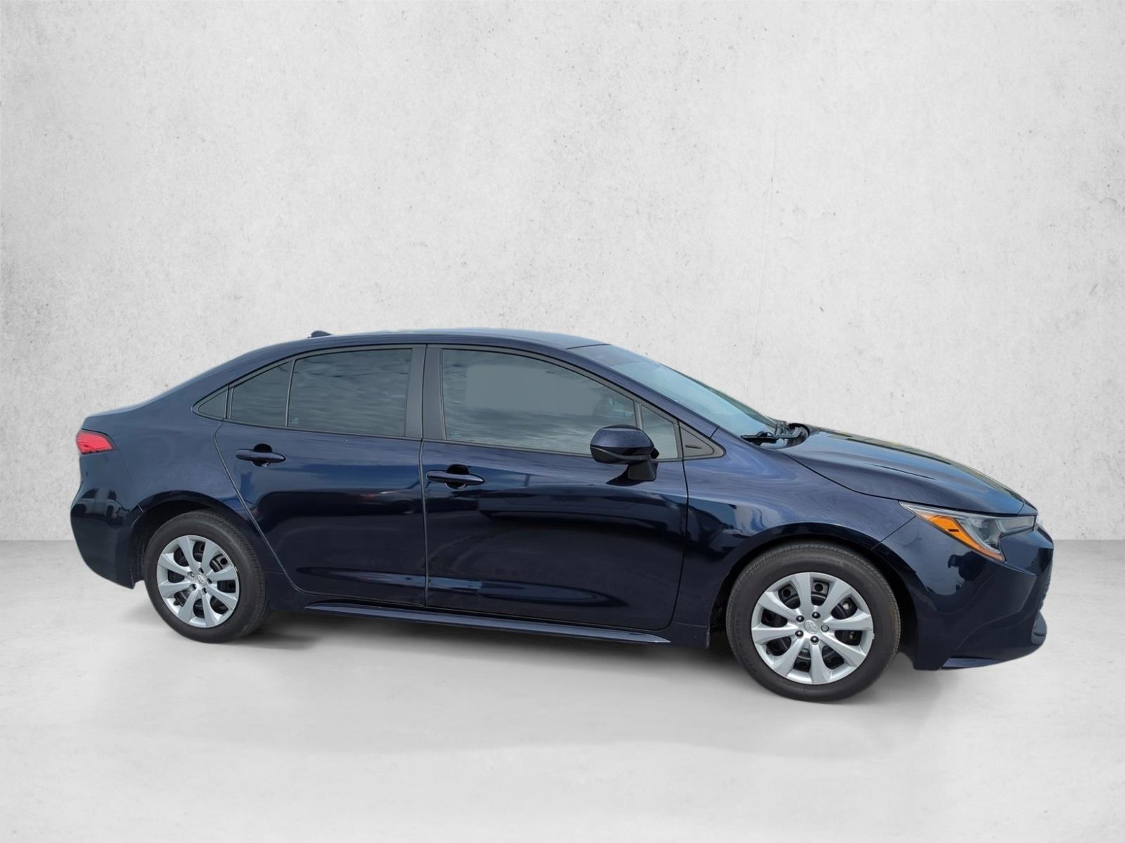 2023 Toyota Corolla LE photo 4