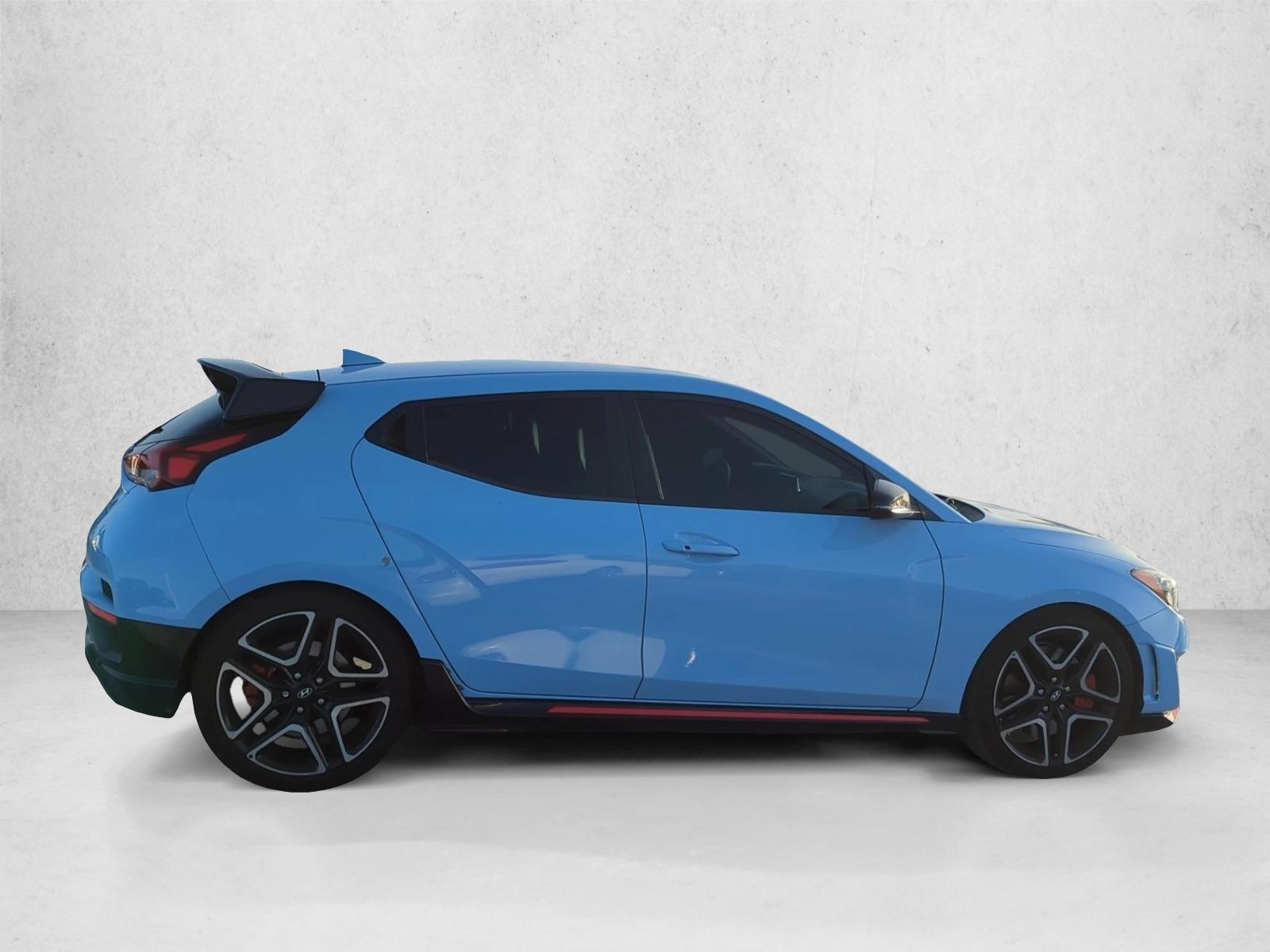 2022 Hyundai Veloster N photo 4