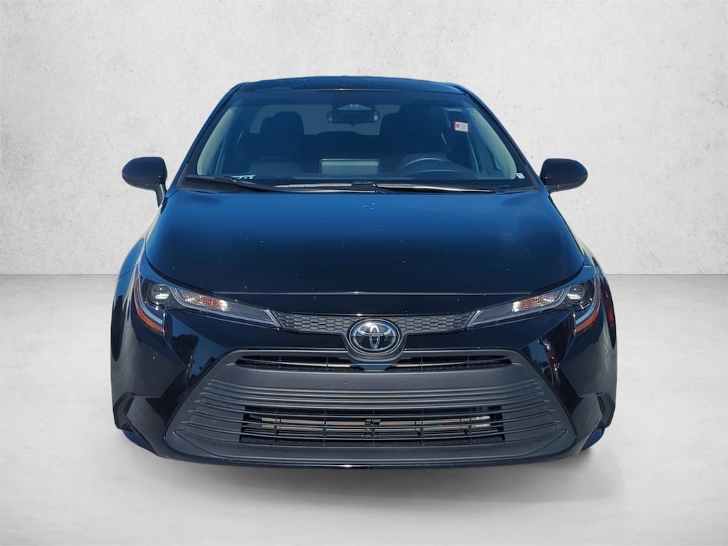 Certified 2025 Toyota Corolla LE Sedan