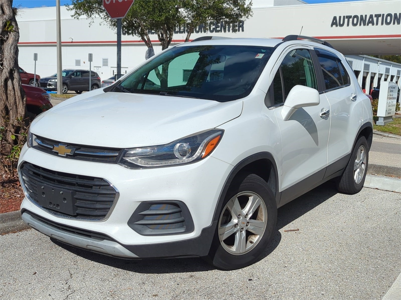2019 Chevrolet Trax LT's photo