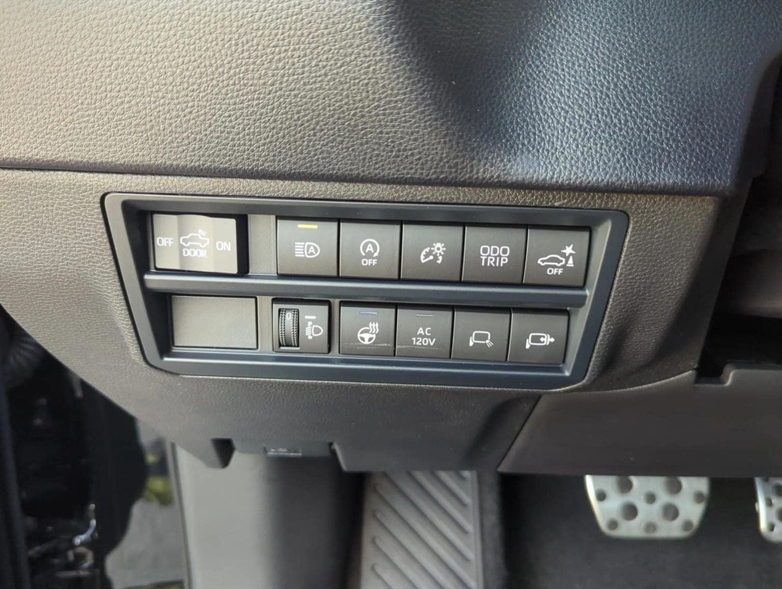 2026 Toyota Tundra SR5 - Photo 15
