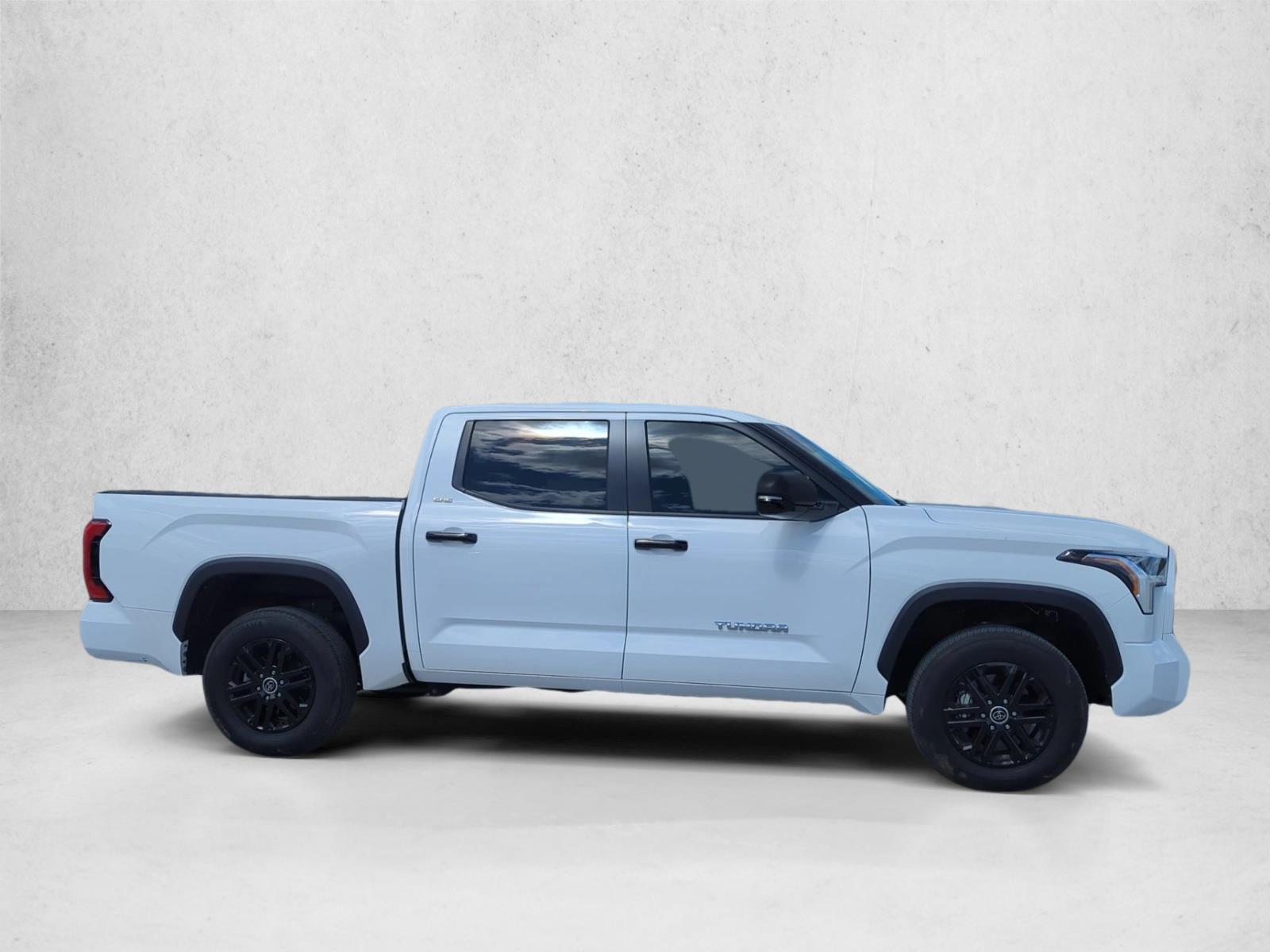 2024 Toyota Tundra SR5 photo 4