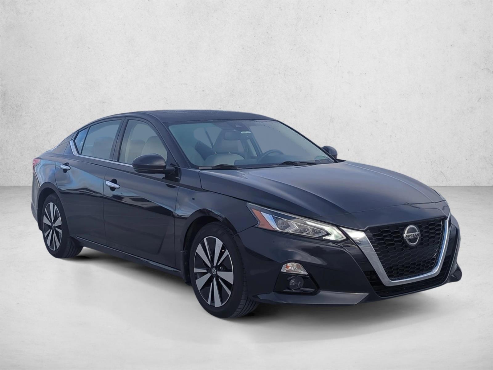 2019 Nissan Altima 2.5 SV photo 3