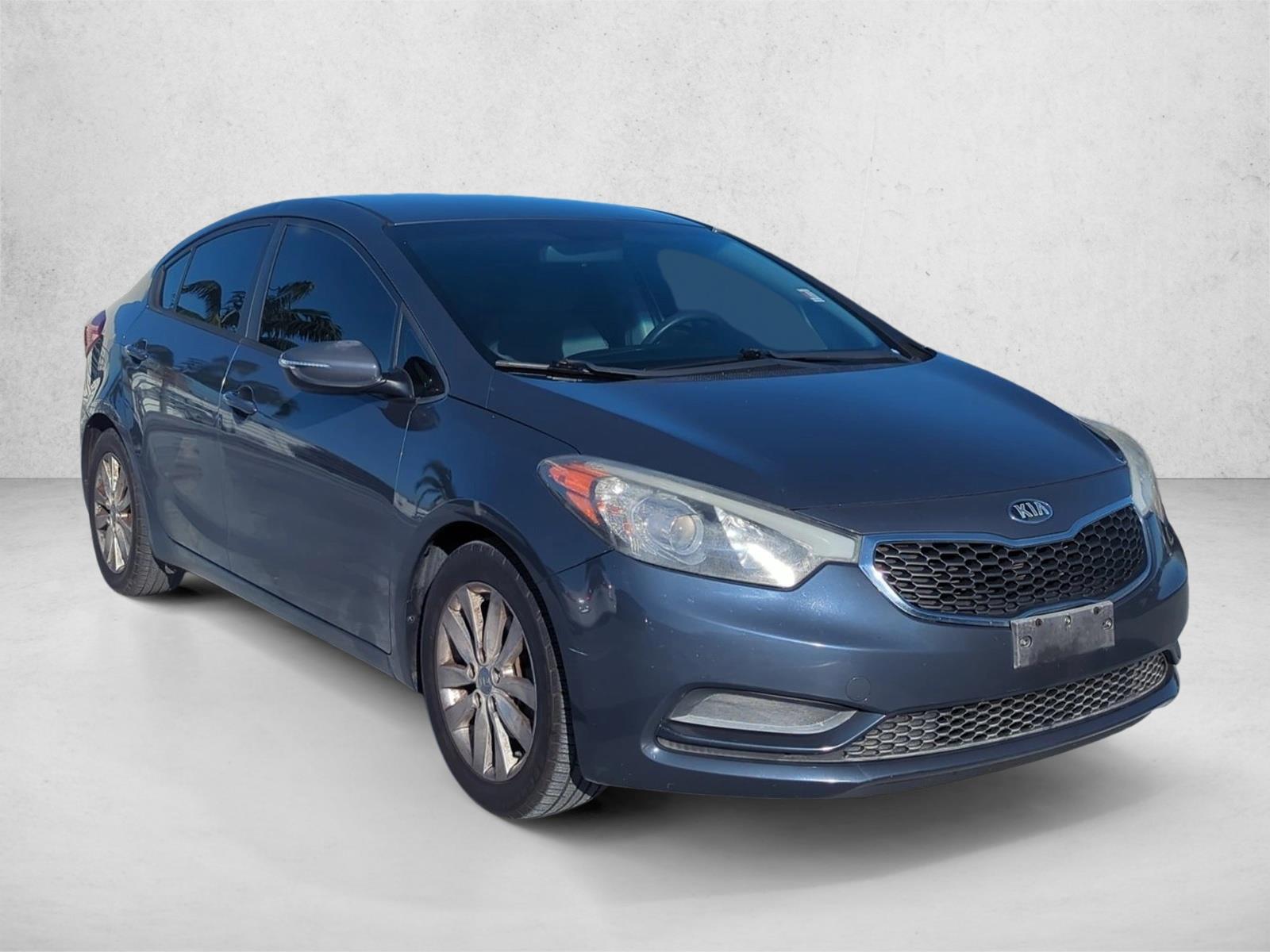 2015 Kia Forte LX photo 3