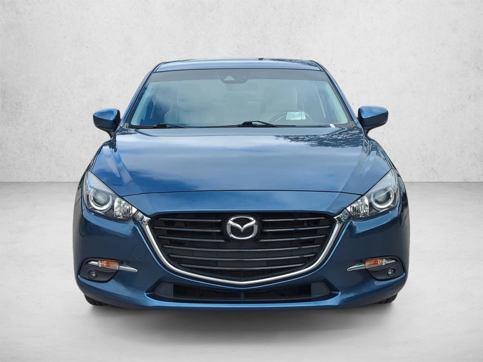2017 Mazda Mazda3 Grand Touring Sedan photo 2