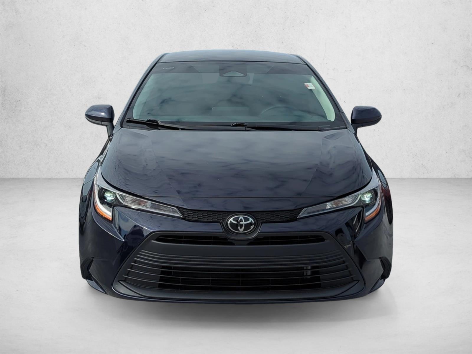 2023 Toyota Corolla LE photo 2