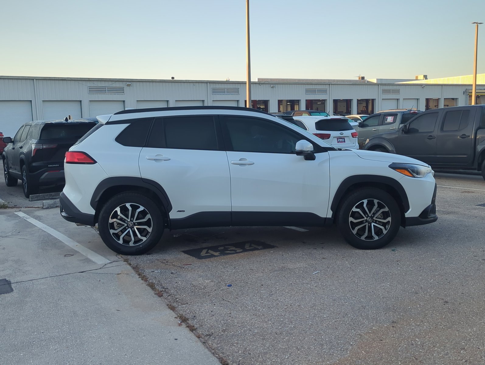 2023 Toyota Corolla Hybrid SE photo 4