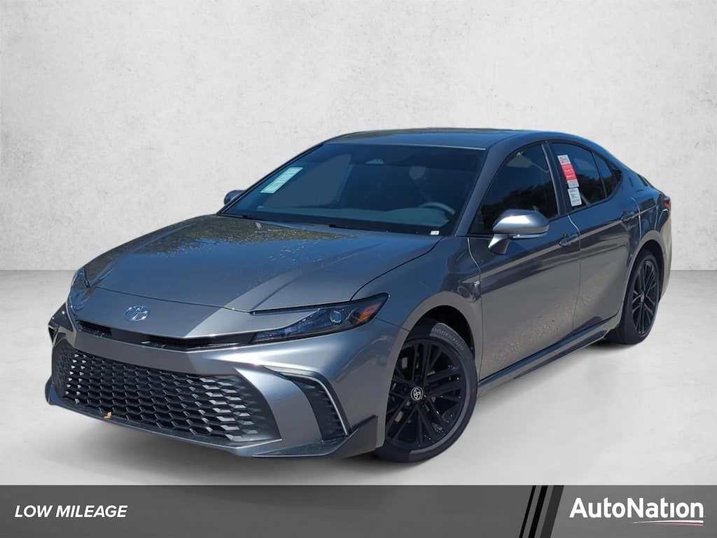 Used 2026 Toyota Camry SE Sedan