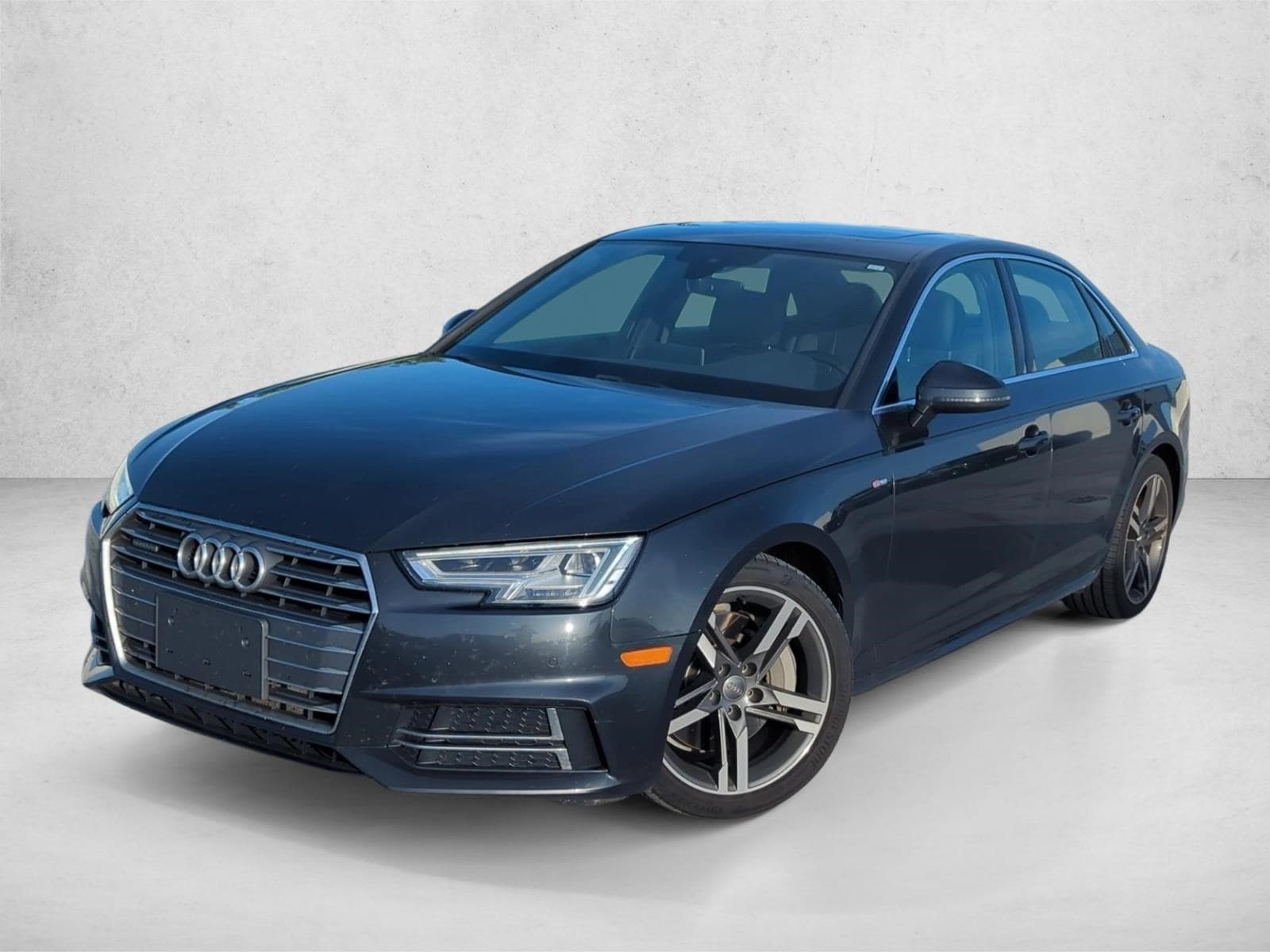 2017 Audi A4 2.0T quattro S tronic Premium Plus's photo
