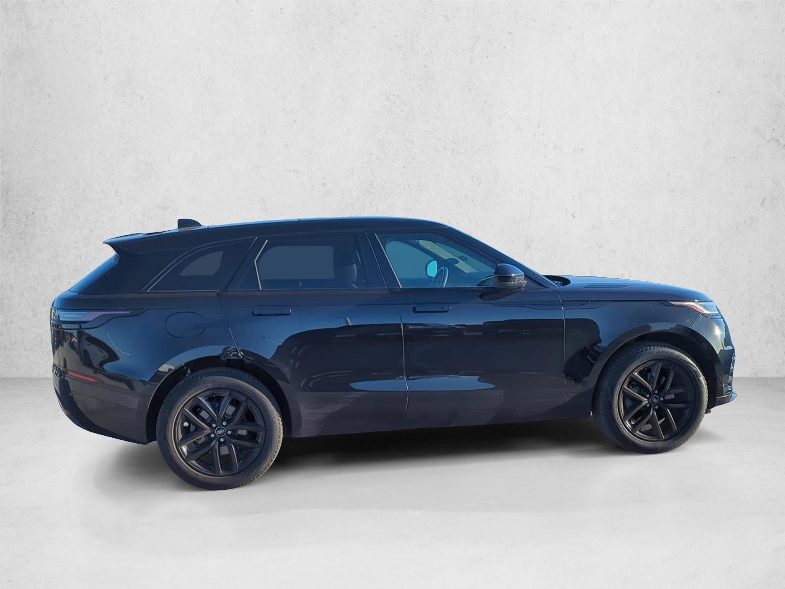 2024 Land Rover Range Rover Velar P250 Dynamic SE photo 4