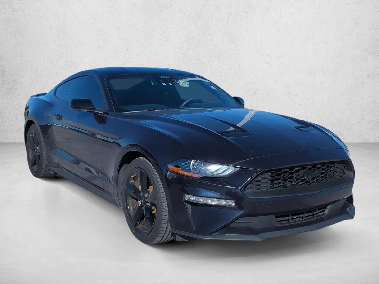 2022 Ford Mustang EcoBoost Premium photo 3