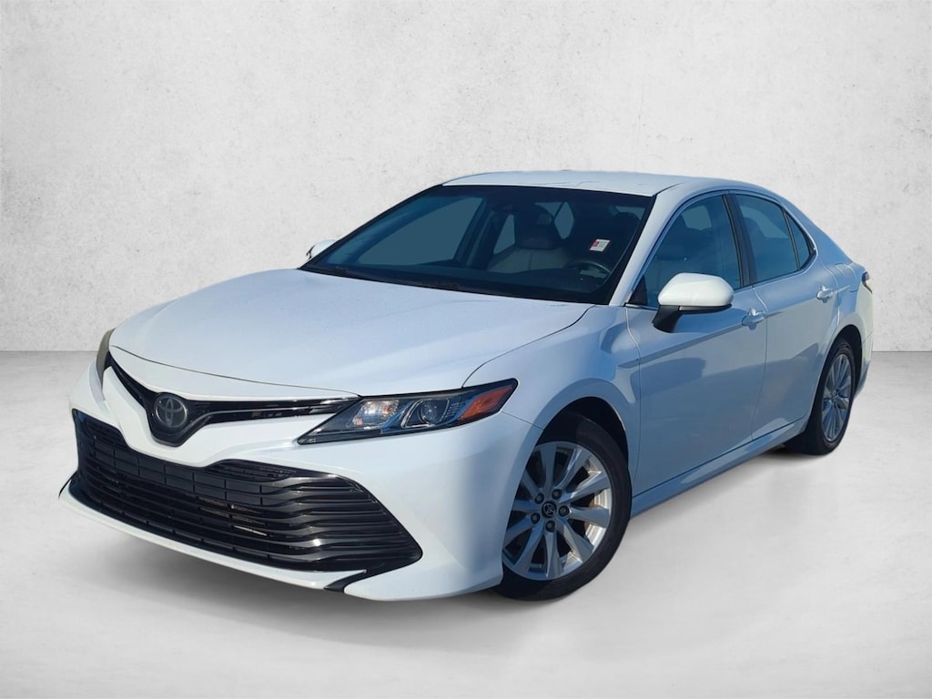 Used 2018 Toyota Camry LE Sedan