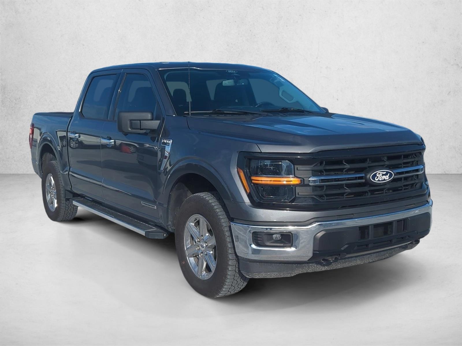 2024 Ford F-150 XLT photo 3