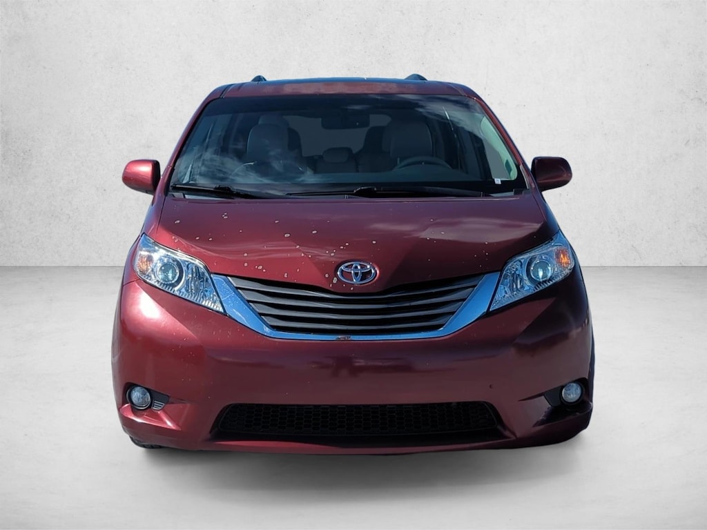 Used 2011 Toyota Sienna XLE V6 Van