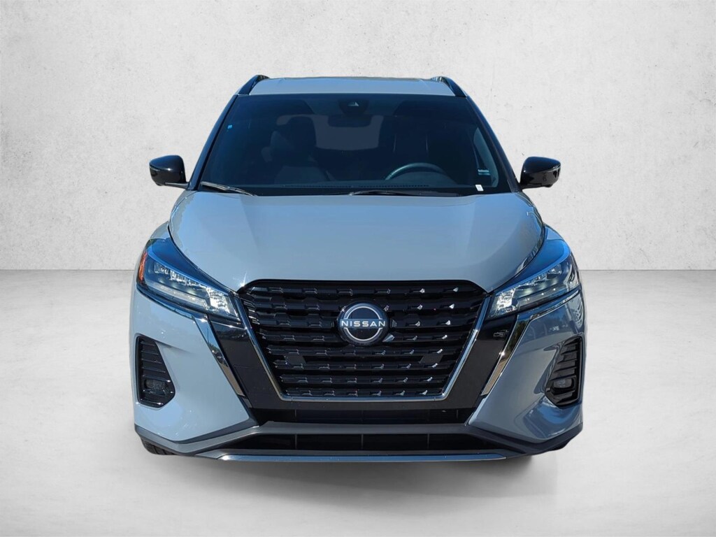 Used 2024 Nissan Kicks SR SUV