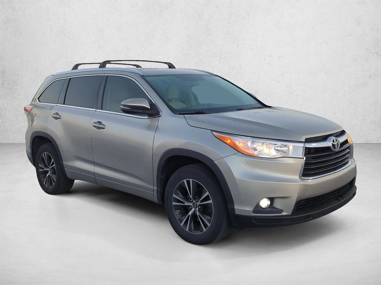 Used 2016 Toyota Highlander XLE V6 SUV