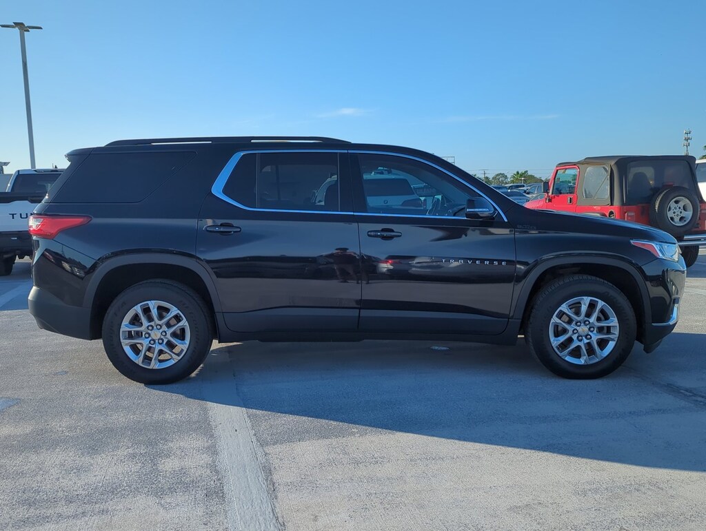 Used 2020 Chevrolet Traverse LT Cloth w/1LT SUV