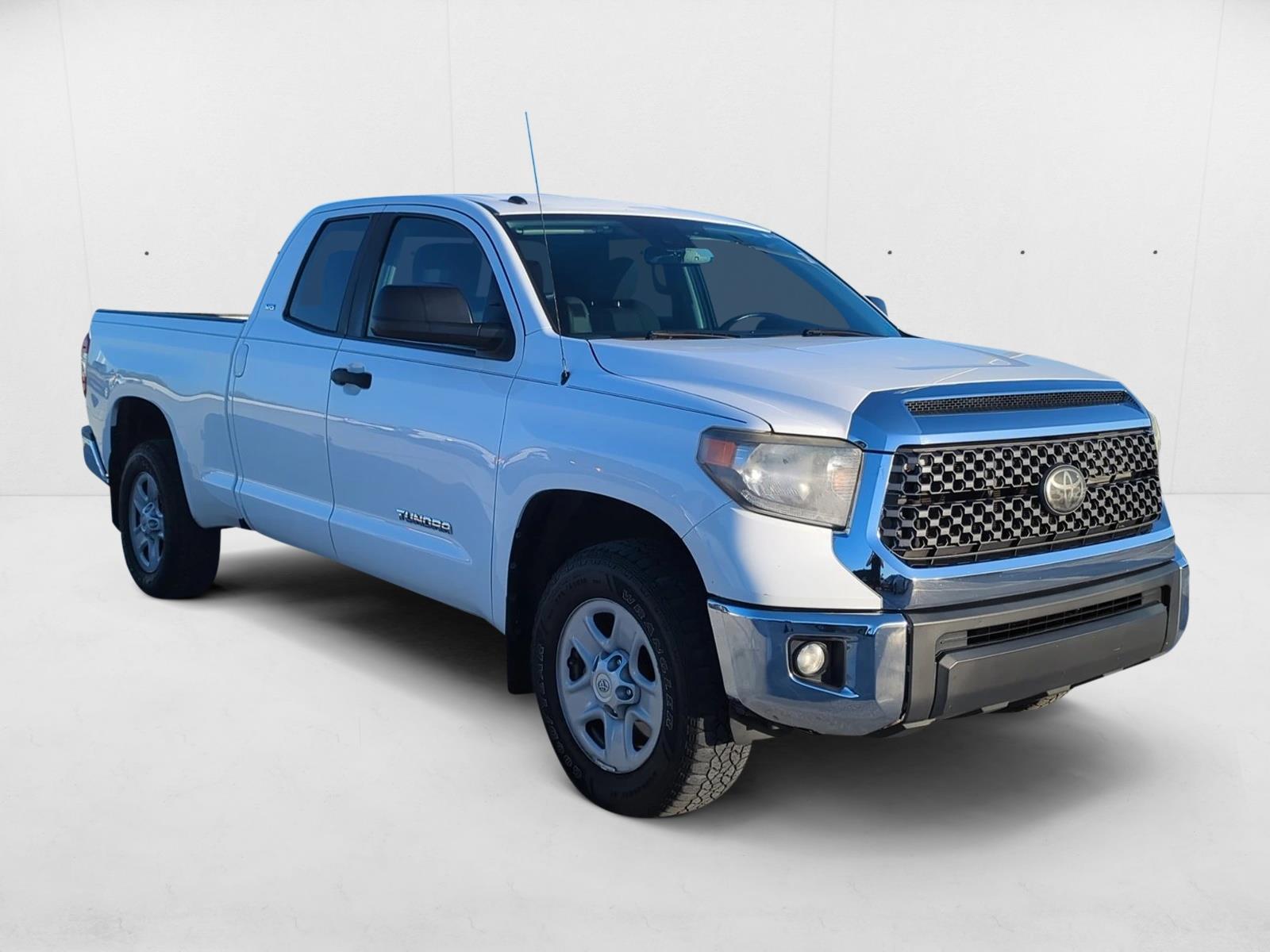 2019 Toyota Tundra SR5 Double Cab photo 3