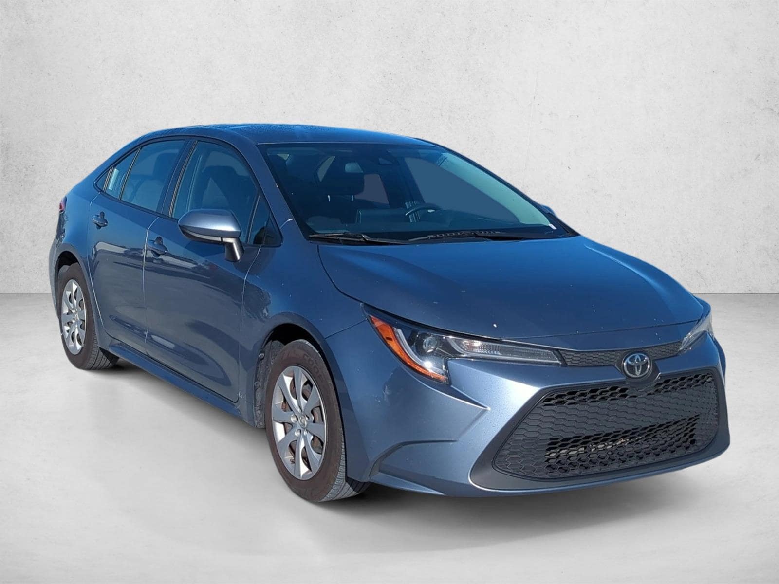 2022 Toyota Corolla LE photo 3