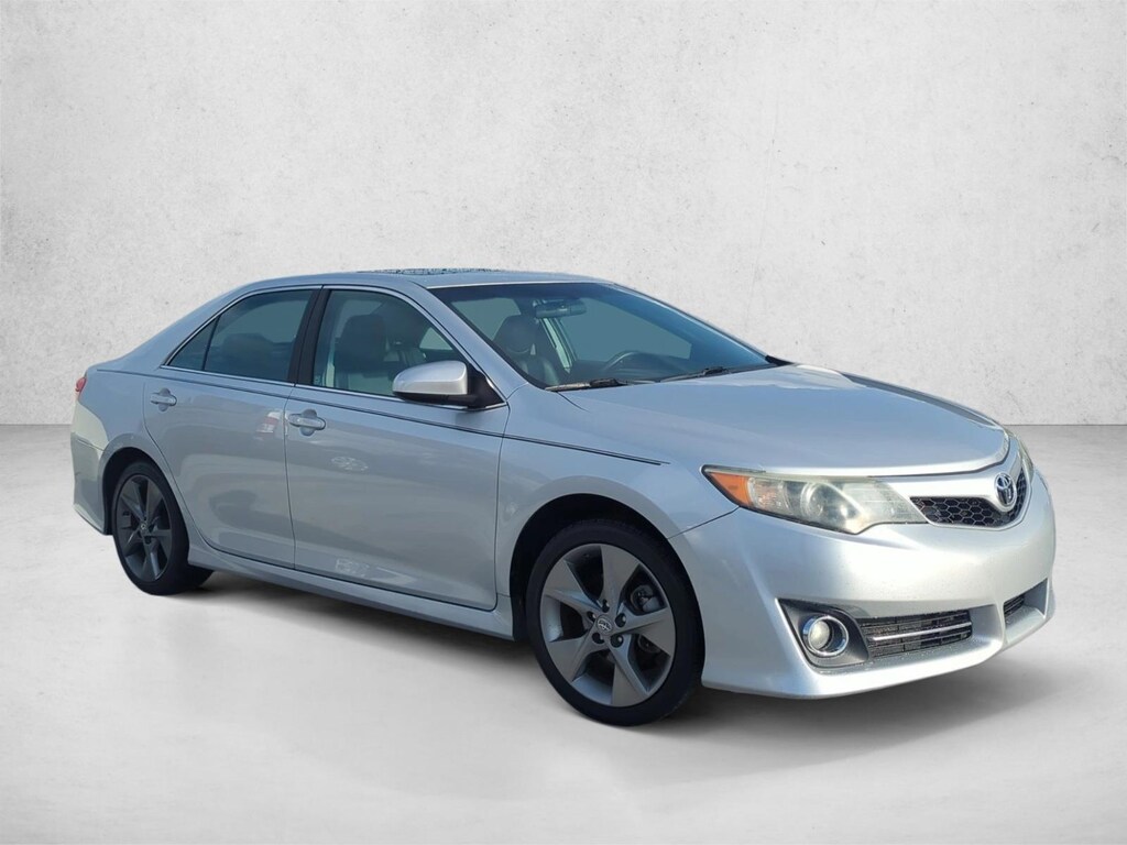 Used 2014 Toyota Camry L Sedan