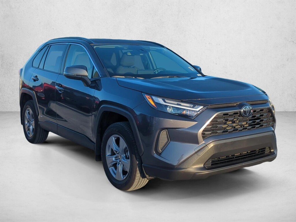 Used 2025 Toyota RAV4 Hybrid XLE SUV