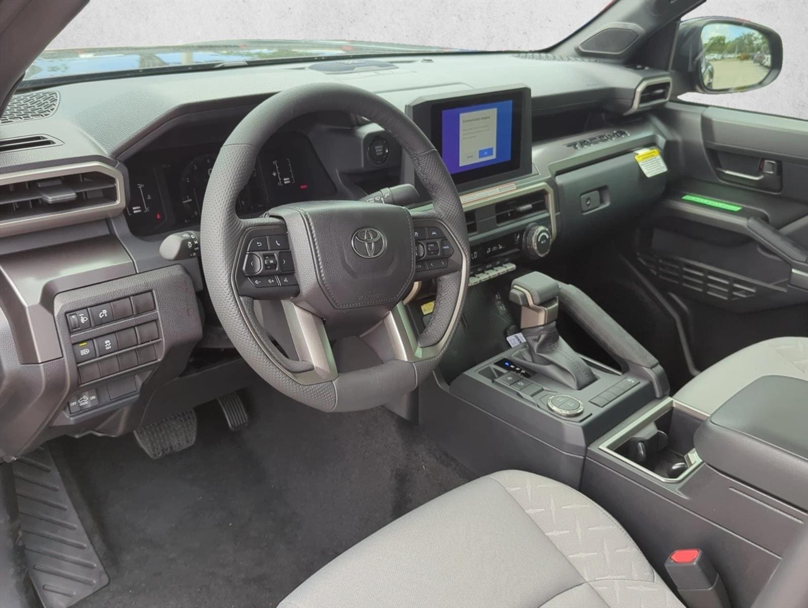 2025 Toyota Tacoma SR5 - Photo 14