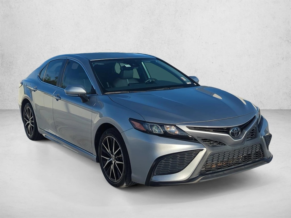 Used 2024 Toyota Camry SE Sedan