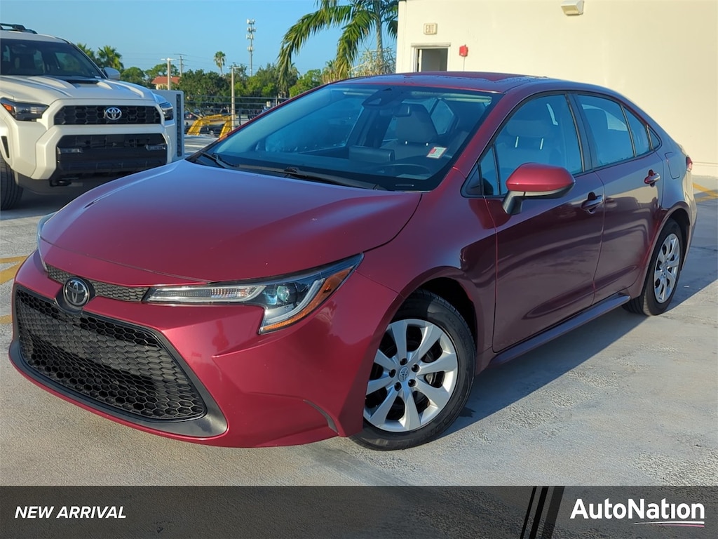 Used 2022 Toyota Corolla LE Sedan
