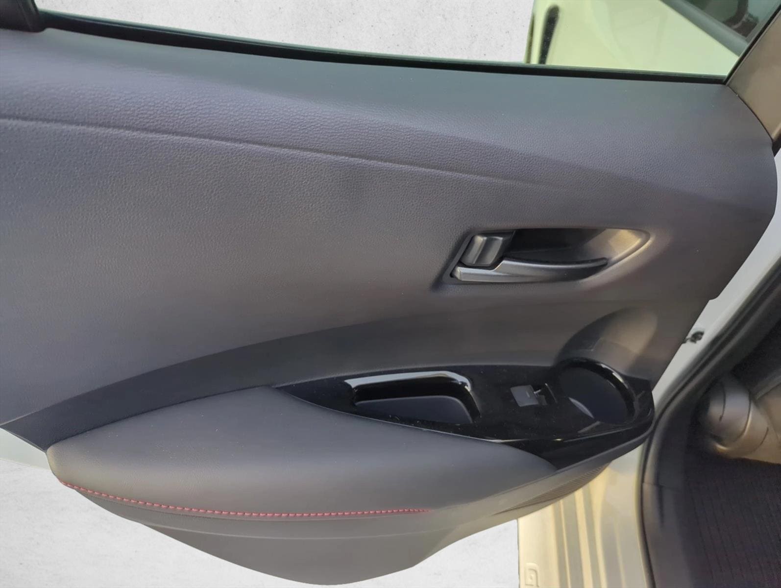 2025 Toyota GR Corolla Premium Plus - Photo 9