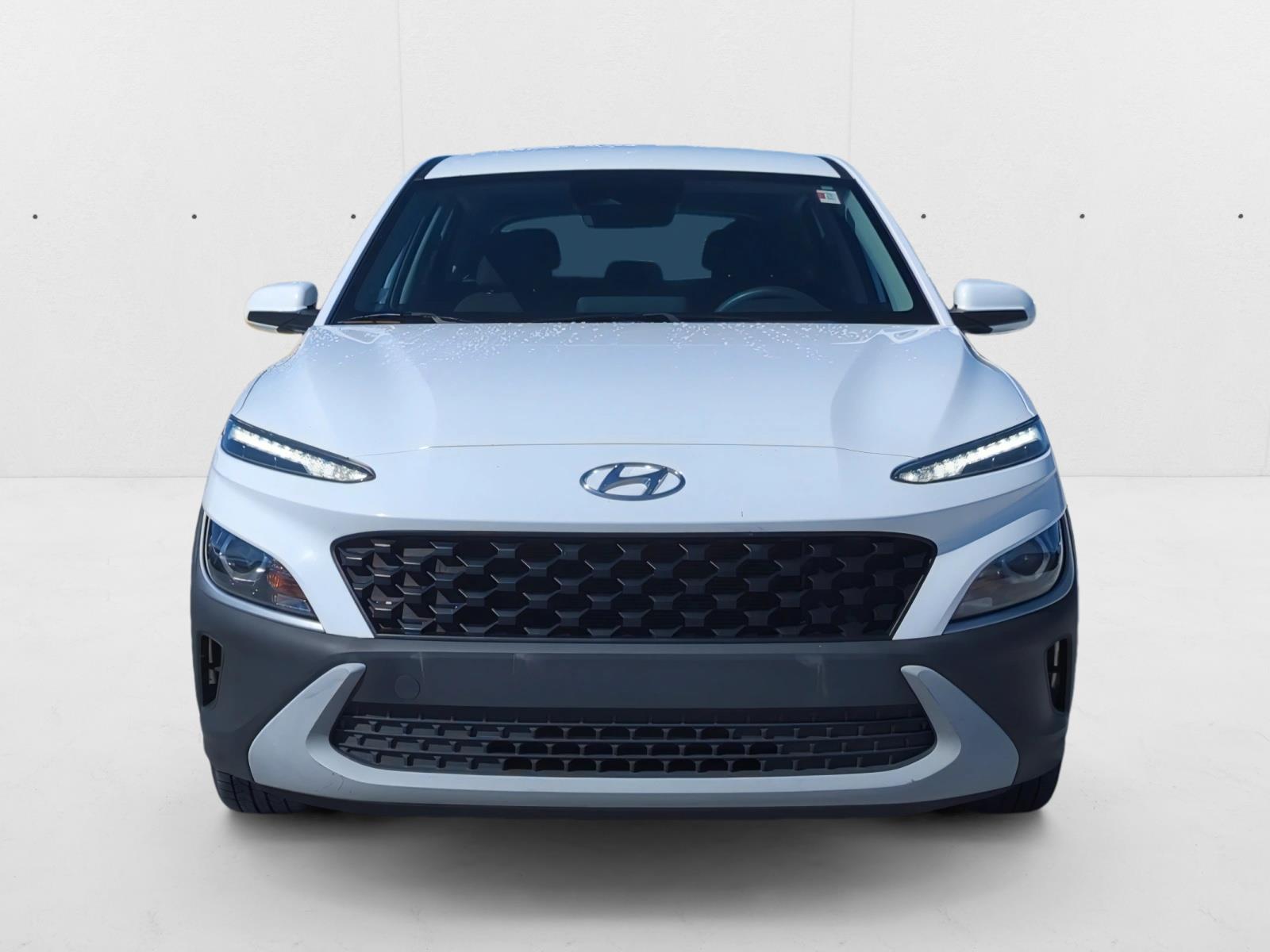 2022 Hyundai Kona SE photo 2