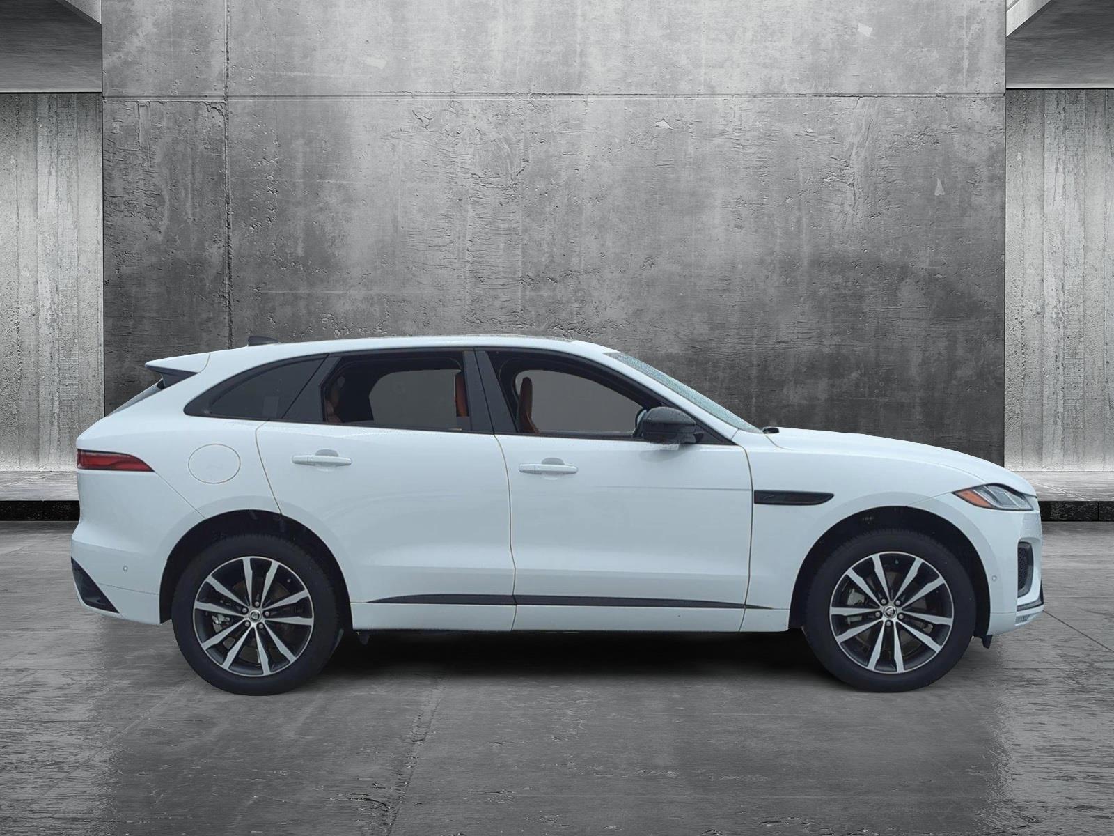 2024 Jaguar F-PACE P250 R-Dynamic S photo 4